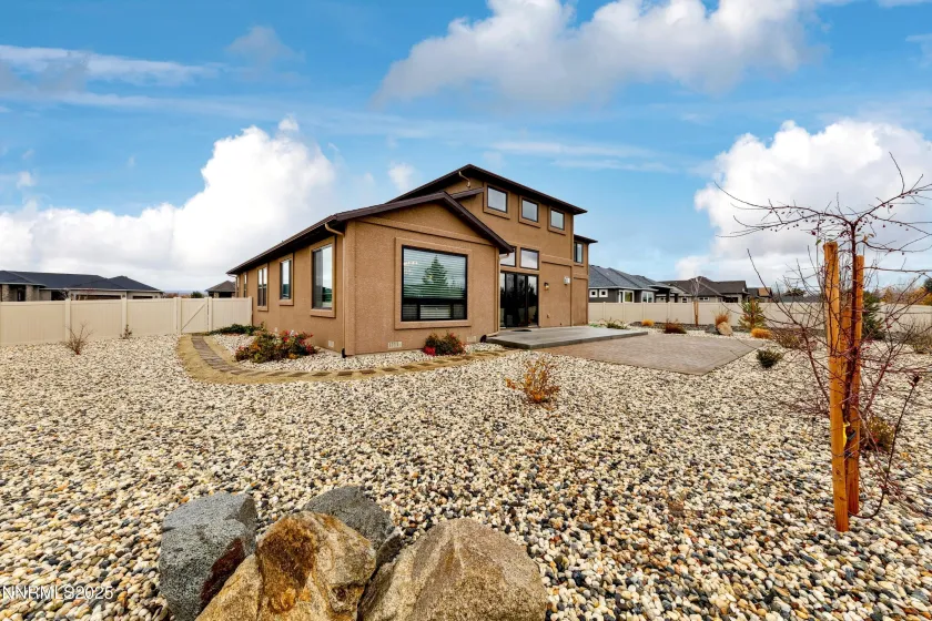 912 Holstein, Gardnerville, Nevada 89460, 4 Bedrooms Bedrooms, ,4 BathroomsBathrooms,Residential,Residential,Holstein,250058432