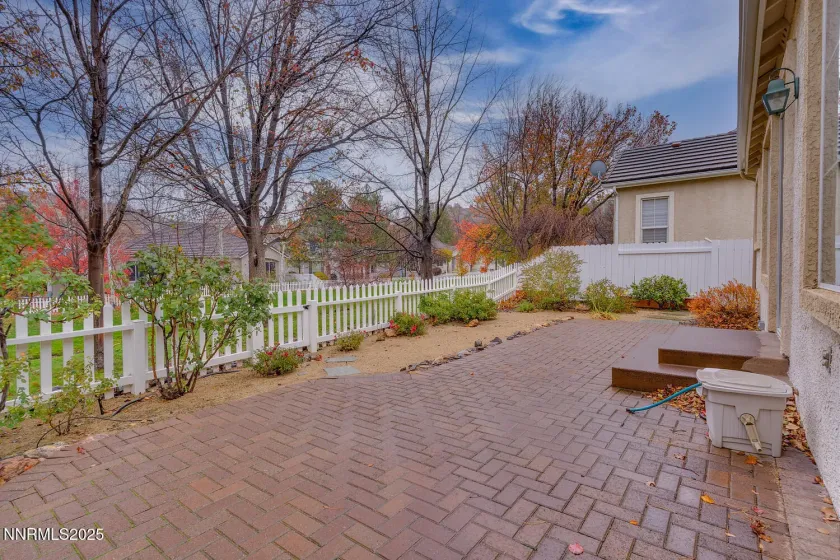 1150 Brookhollow, Reno, Nevada 89519, 2 Bedrooms Bedrooms, ,3 BathroomsBathrooms,Residential,Residential,Brookhollow,250058444