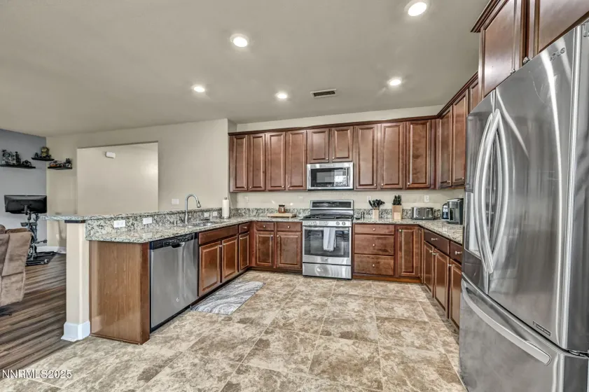 6980 Lusitano, Sparks, Nevada 89436, 4 Bedrooms Bedrooms, ,2 BathroomsBathrooms,Residential,Residential,Lusitano,250058446