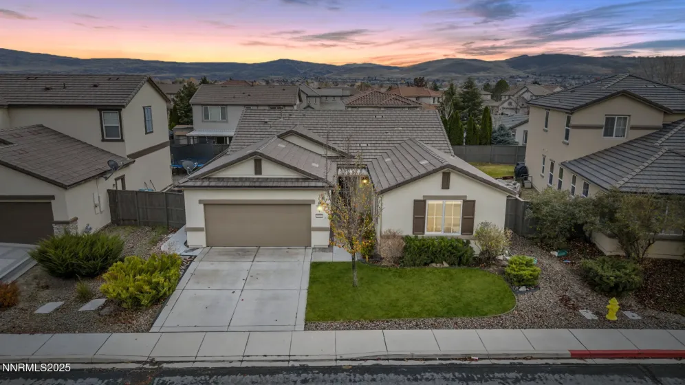 6980 Lusitano, Sparks, Nevada 89436, 4 Bedrooms Bedrooms, ,2 BathroomsBathrooms,Residential,Residential,Lusitano,250058446