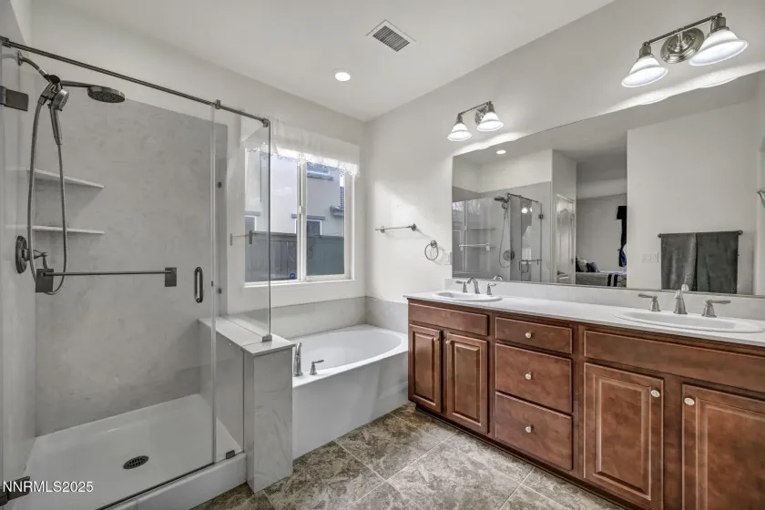 6980 Lusitano, Sparks, Nevada 89436, 4 Bedrooms Bedrooms, ,2 BathroomsBathrooms,Residential,Residential,Lusitano,250058446