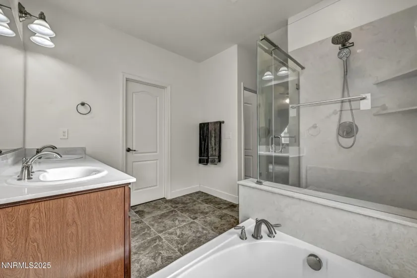 6980 Lusitano, Sparks, Nevada 89436, 4 Bedrooms Bedrooms, ,2 BathroomsBathrooms,Residential,Residential,Lusitano,250058446