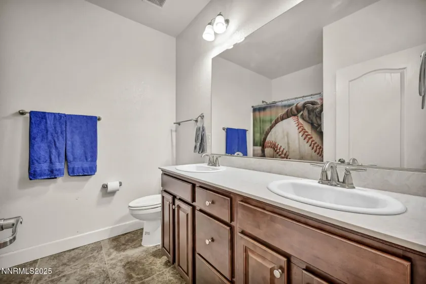 6980 Lusitano, Sparks, Nevada 89436, 4 Bedrooms Bedrooms, ,2 BathroomsBathrooms,Residential,Residential,Lusitano,250058446