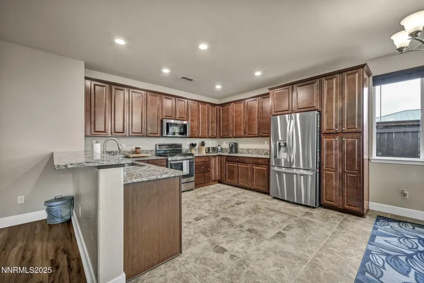 6980 Lusitano, Sparks, Nevada 89436, 4 Bedrooms Bedrooms, ,2 BathroomsBathrooms,Residential,Residential,Lusitano,250058446