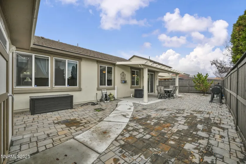 6980 Lusitano, Sparks, Nevada 89436, 4 Bedrooms Bedrooms, ,2 BathroomsBathrooms,Residential,Residential,Lusitano,250058446