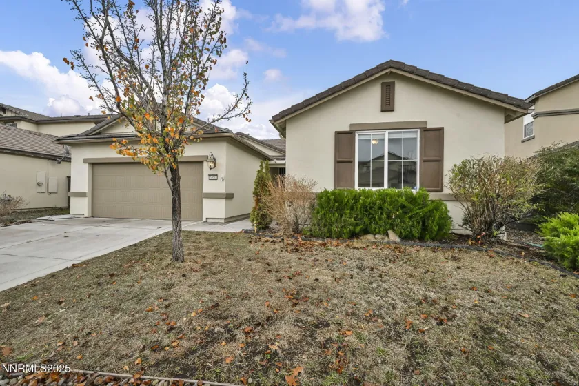 6980 Lusitano, Sparks, Nevada 89436, 4 Bedrooms Bedrooms, ,2 BathroomsBathrooms,Residential,Residential,Lusitano,250058446