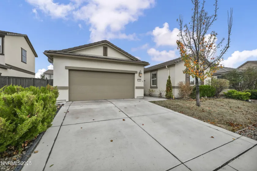 6980 Lusitano, Sparks, Nevada 89436, 4 Bedrooms Bedrooms, ,2 BathroomsBathrooms,Residential,Residential,Lusitano,250058446