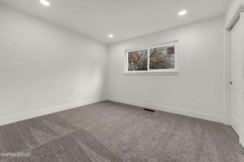 650 John Fremont, Reno, Nevada 89509, 3 Bedrooms Bedrooms, ,2 BathroomsBathrooms,Residential,Residential,John Fremont,250058449