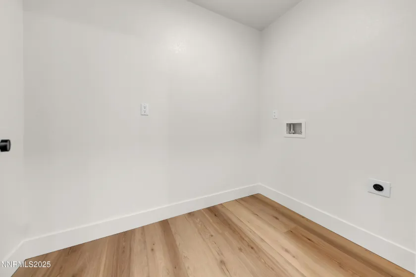 650 John Fremont, Reno, Nevada 89509, 3 Bedrooms Bedrooms, ,2 BathroomsBathrooms,Residential,Residential,John Fremont,250058449