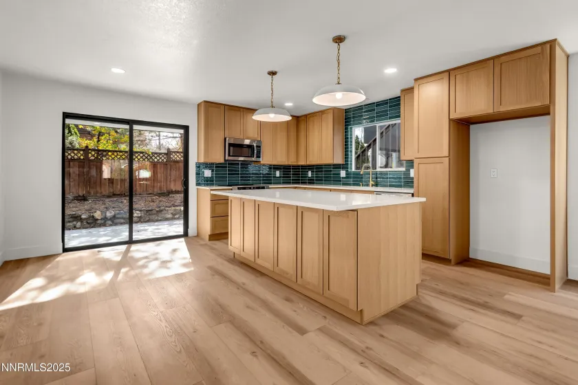 650 John Fremont, Reno, Nevada 89509, 3 Bedrooms Bedrooms, ,2 BathroomsBathrooms,Residential,Residential,John Fremont,250058449