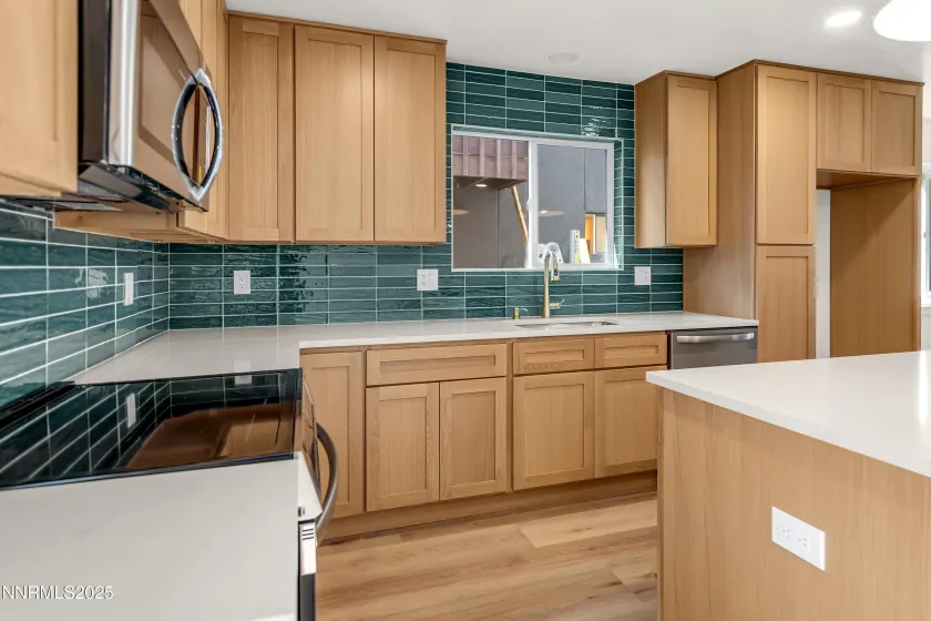 650 John Fremont, Reno, Nevada 89509, 3 Bedrooms Bedrooms, ,2 BathroomsBathrooms,Residential,Residential,John Fremont,250058449