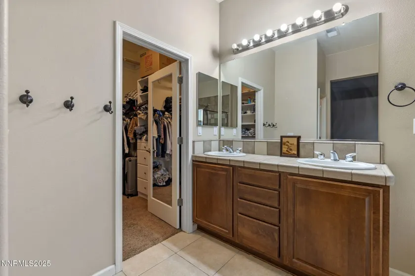 5011 Chevalier, Sparks, Nevada 89436, 4 Bedrooms Bedrooms, ,3 BathroomsBathrooms,Residential,Residential,Chevalier,250058452