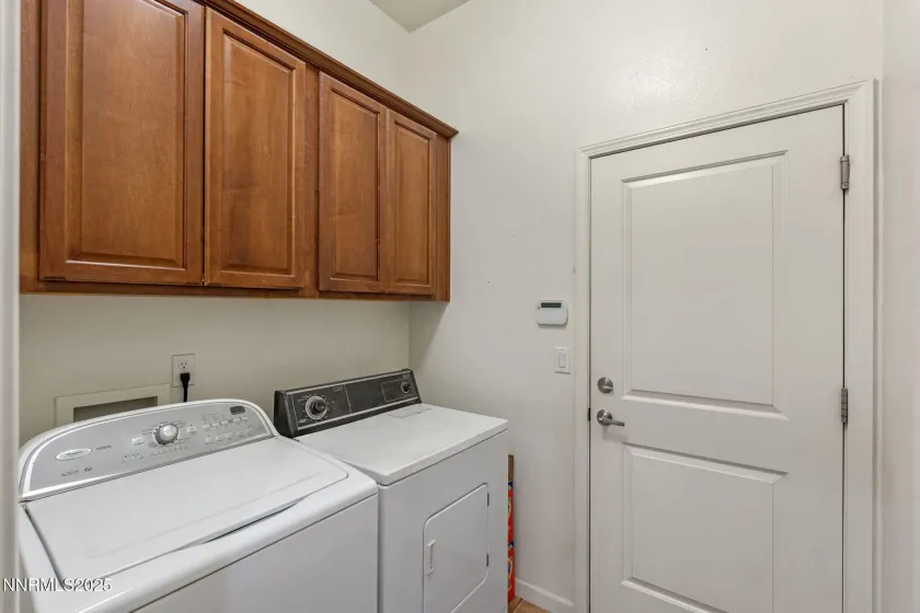 5011 Chevalier, Sparks, Nevada 89436, 4 Bedrooms Bedrooms, ,3 BathroomsBathrooms,Residential,Residential,Chevalier,250058452