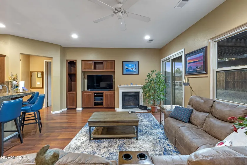 5011 Chevalier, Sparks, Nevada 89436, 4 Bedrooms Bedrooms, ,3 BathroomsBathrooms,Residential,Residential,Chevalier,250058452