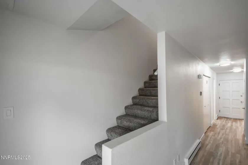 129 Smithridge, Reno, Nevada 89502, 2 Bedrooms Bedrooms, ,2 BathroomsBathrooms,Residential,Residential,Smithridge,250058454