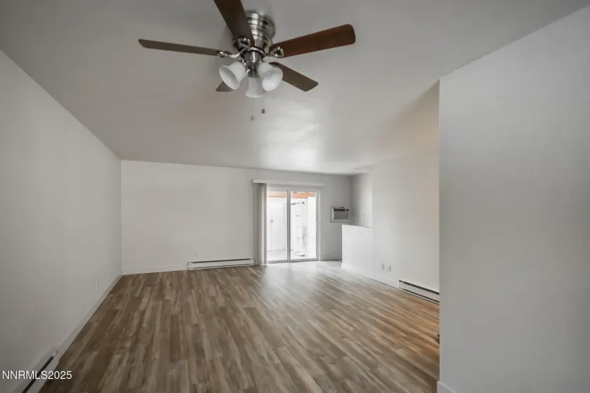 129 Smithridge, Reno, Nevada 89502, 2 Bedrooms Bedrooms, ,2 BathroomsBathrooms,Residential,Residential,Smithridge,250058454