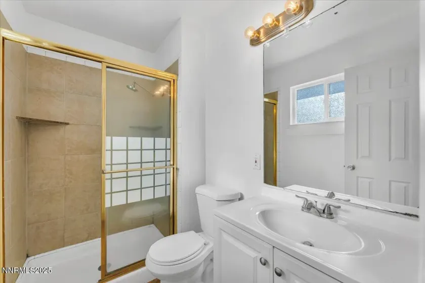 2801 Kings Row, Reno, Nevada 89503, 3 Bedrooms Bedrooms, ,2 BathroomsBathrooms,Residential,Residential,Kings Row,250058461