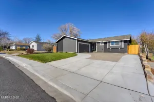 2801 Kings Row, Reno, Nevada 89503, 3 Bedrooms Bedrooms, ,2 BathroomsBathrooms,Residential,Residential,Kings Row,250058461