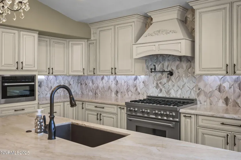 1005 Amico, Sparks, Nevada 89434, 5 Bedrooms Bedrooms, ,3 BathroomsBathrooms,Residential,Residential,Amico,250058462