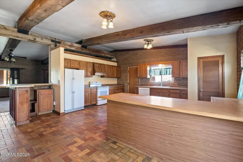 32000 Cantlon, Wadsworth, Nevada 89442, 5 Bedrooms Bedrooms, ,5 BathroomsBathrooms,Residential,Residential,Cantlon,250058464