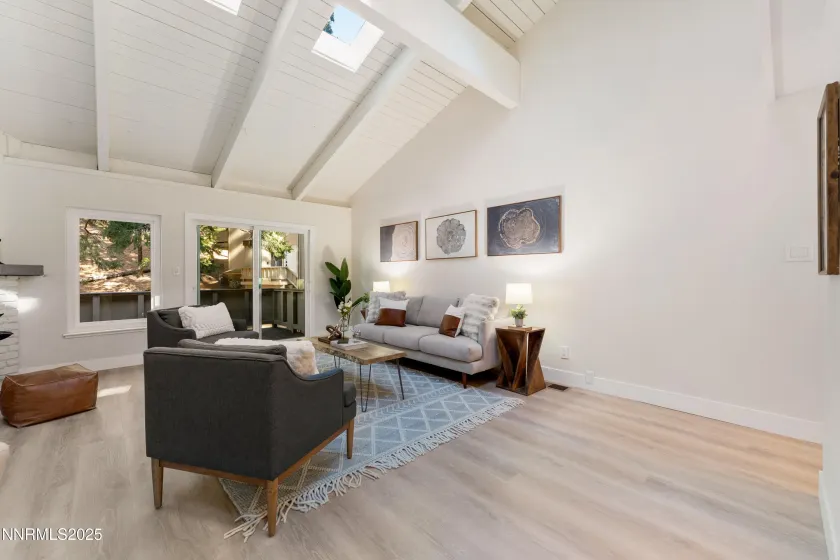 321 Ski, Incline Village, Nevada 89451, 3 Bedrooms Bedrooms, ,3 BathroomsBathrooms,Residential,Residential,Ski,250057859