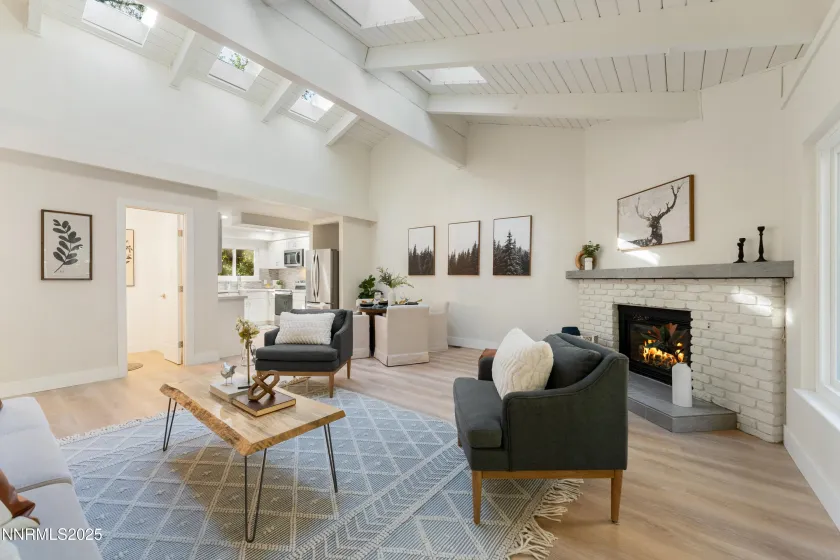 321 Ski, Incline Village, Nevada 89451, 3 Bedrooms Bedrooms, ,3 BathroomsBathrooms,Residential,Residential,Ski,250057859