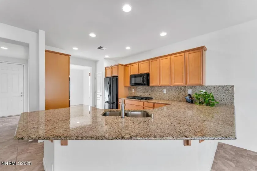 861 Larrimore, Reno, Nevada 89523, 3 Bedrooms Bedrooms, ,2 BathroomsBathrooms,Residential,Residential,Larrimore,250058467