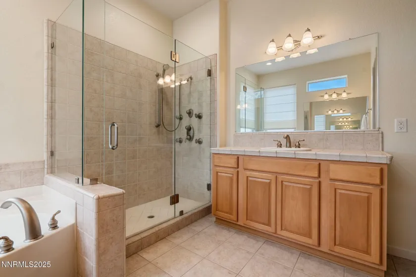 9900 Wilbur May, Reno, Nevada 89521, 3 Bedrooms Bedrooms, ,2 BathroomsBathrooms,Residential,Residential,Wilbur May,250058468