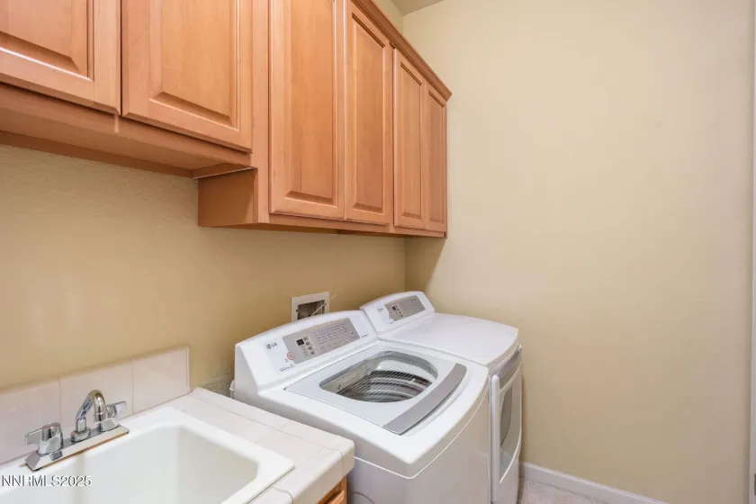 9900 Wilbur May, Reno, Nevada 89521, 3 Bedrooms Bedrooms, ,2 BathroomsBathrooms,Residential,Residential,Wilbur May,250058468