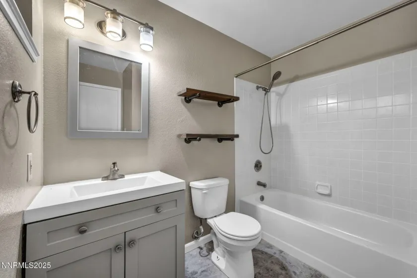 3840 Shearwater, Reno, Nevada 89508, 3 Bedrooms Bedrooms, ,2 BathroomsBathrooms,Residential,Residential,Shearwater,250058469