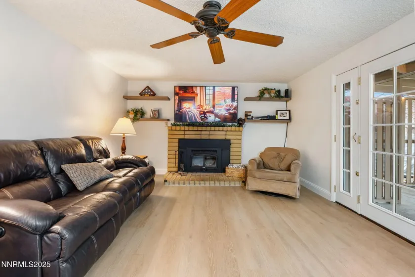 1316 Washington, Carson City, Nevada 89703, 3 Bedrooms Bedrooms, ,2 BathroomsBathrooms,Residential,Residential,Washington,250058472