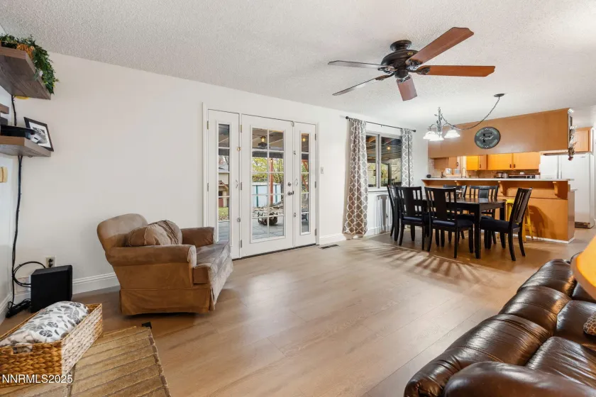 1316 Washington, Carson City, Nevada 89703, 3 Bedrooms Bedrooms, ,2 BathroomsBathrooms,Residential,Residential,Washington,250058472