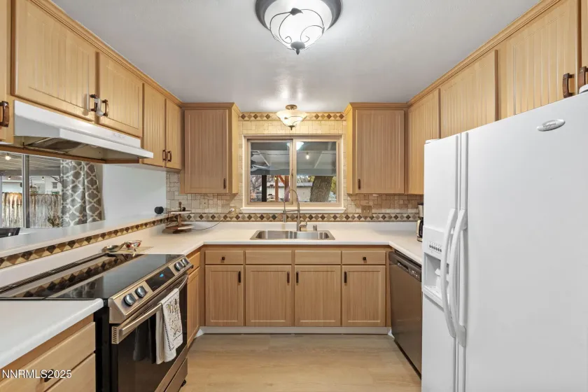 1316 Washington, Carson City, Nevada 89703, 3 Bedrooms Bedrooms, ,2 BathroomsBathrooms,Residential,Residential,Washington,250058472