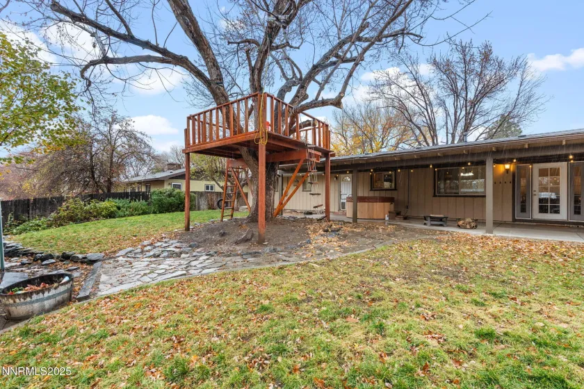 1316 Washington, Carson City, Nevada 89703, 3 Bedrooms Bedrooms, ,2 BathroomsBathrooms,Residential,Residential,Washington,250058472