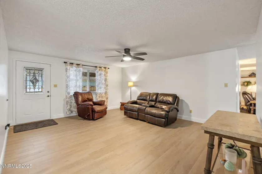 1316 Washington, Carson City, Nevada 89703, 3 Bedrooms Bedrooms, ,2 BathroomsBathrooms,Residential,Residential,Washington,250058472