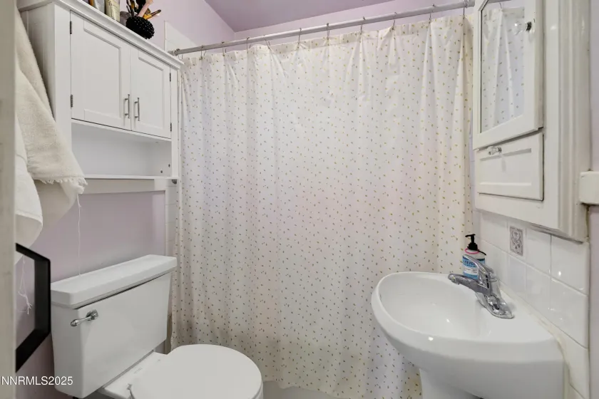 948 Washington, Reno, Nevada 89503, 2 Bedrooms Bedrooms, ,1 BathroomBathrooms,Residential,Residential,Washington,250058473