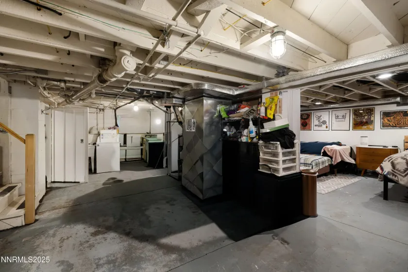 948 Washington, Reno, Nevada 89503, 2 Bedrooms Bedrooms, ,1 BathroomBathrooms,Residential,Residential,Washington,250058473