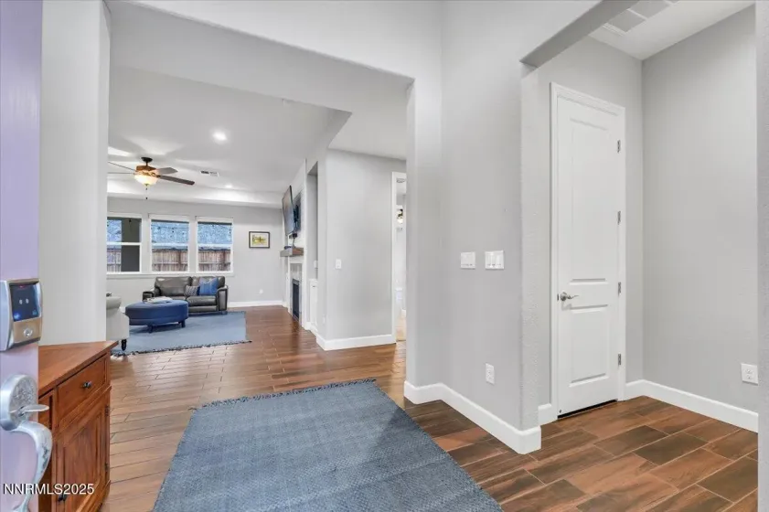 9920 Burmese, Reno, Nevada 89521, 4 Bedrooms Bedrooms, ,3 BathroomsBathrooms,Residential,Residential,Burmese,250058474