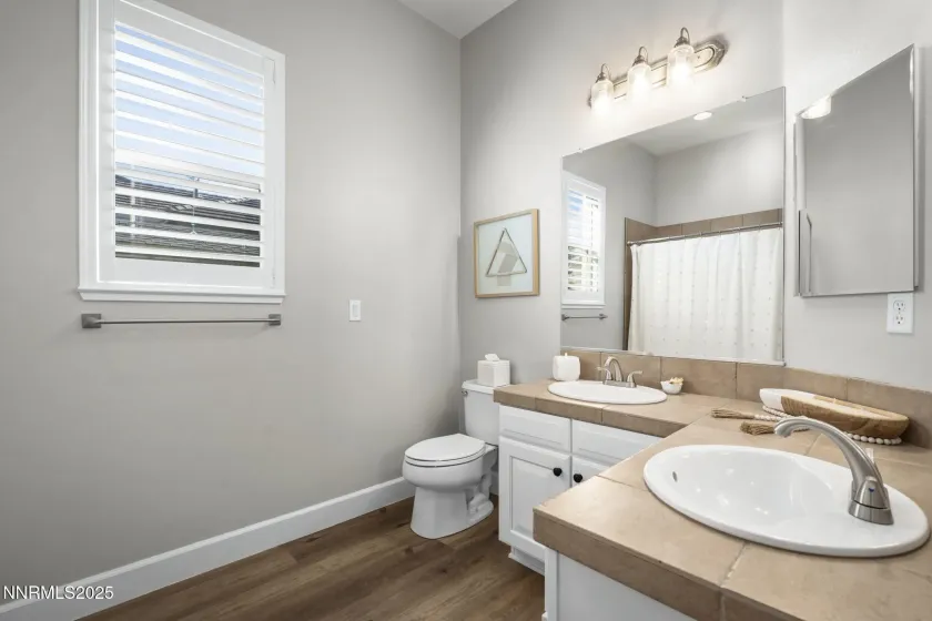 4560 Silian, Sparks, Nevada 89436, 4 Bedrooms Bedrooms, ,3 BathroomsBathrooms,Residential,Residential,Silian,250058475