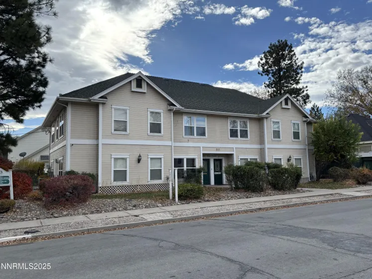 511 Robinson, Carson City, Nevada 89701, ,Commercial Lease,Manufactured,Robinson,250058477