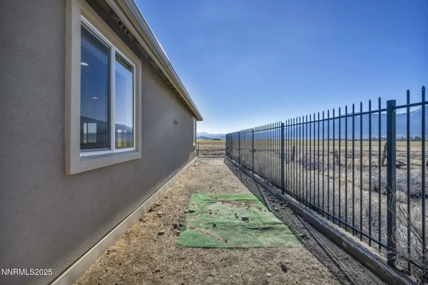 1211 Cottage, Gardnerville, Nevada 89460, 3 Bedrooms Bedrooms, ,2 BathroomsBathrooms,Residential,Residential,Cottage,250058479