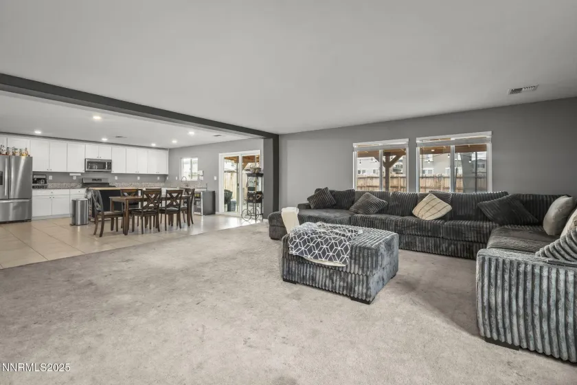 8961 Buffalo Grv, Reno, Nevada 89506, 3 Bedrooms Bedrooms, ,3 BathroomsBathrooms,Residential,Residential,Buffalo Grv,250058478