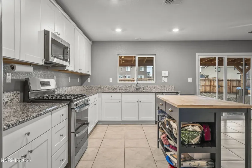 8961 Buffalo Grv, Reno, Nevada 89506, 3 Bedrooms Bedrooms, ,3 BathroomsBathrooms,Residential,Residential,Buffalo Grv,250058478