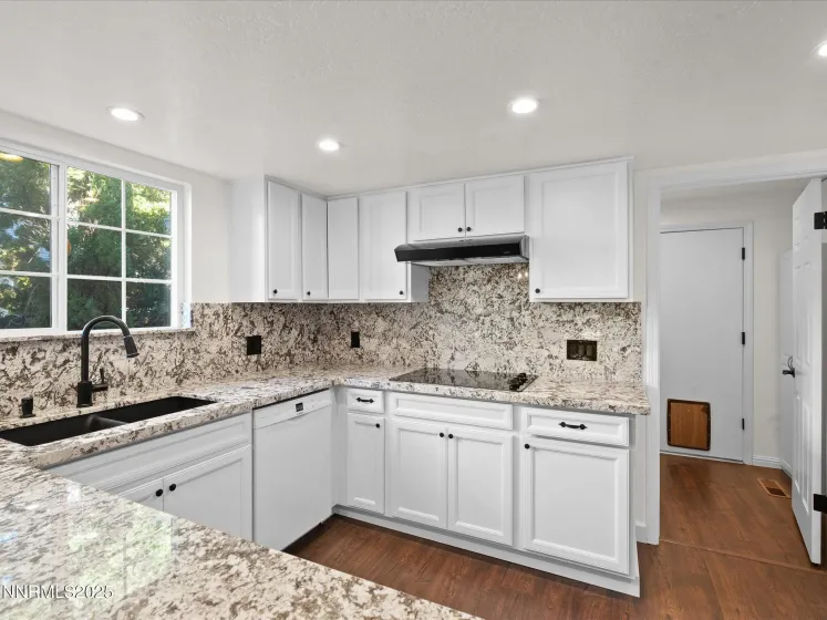 1645 Hanover, Reno, Nevada 89523, 3 Bedrooms Bedrooms, ,2 BathroomsBathrooms,Residential,Residential,Hanover,250058480