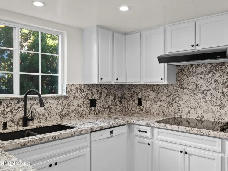 1645 Hanover, Reno, Nevada 89523, 3 Bedrooms Bedrooms, ,2 BathroomsBathrooms,Residential,Residential,Hanover,250058480