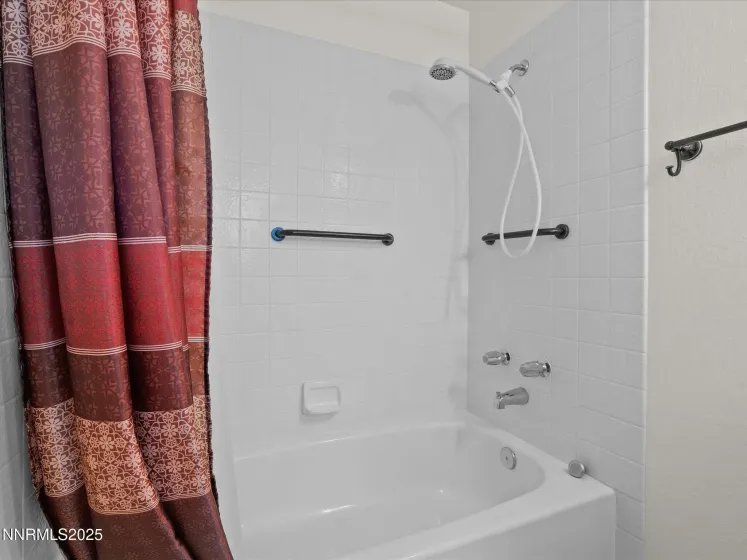 1645 Hanover, Reno, Nevada 89523, 3 Bedrooms Bedrooms, ,2 BathroomsBathrooms,Residential,Residential,Hanover,250058480