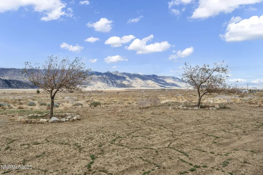 879 Eastside, Coleville, California 96107, 2 Bedrooms Bedrooms, ,1 BathroomBathrooms,Residential,Residential,Eastside,250058482