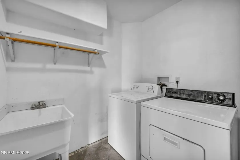 879 Eastside, Coleville, California 96107, 2 Bedrooms Bedrooms, ,1 BathroomBathrooms,Residential,Residential,Eastside,250058482