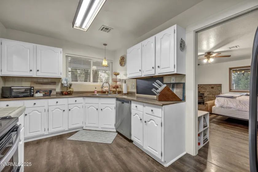 568 Crystal Park, Verdi, Nevada 89439, 3 Bedrooms Bedrooms, ,3 BathroomsBathrooms,Residential,Residential,Crystal Park,250058486