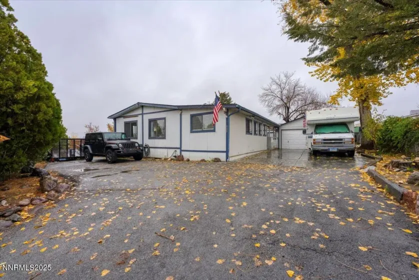 485 Capricorn, Reno, Nevada 89521, 4 Bedrooms Bedrooms, ,2 BathroomsBathrooms,Residential,Residential,Capricorn,250058494